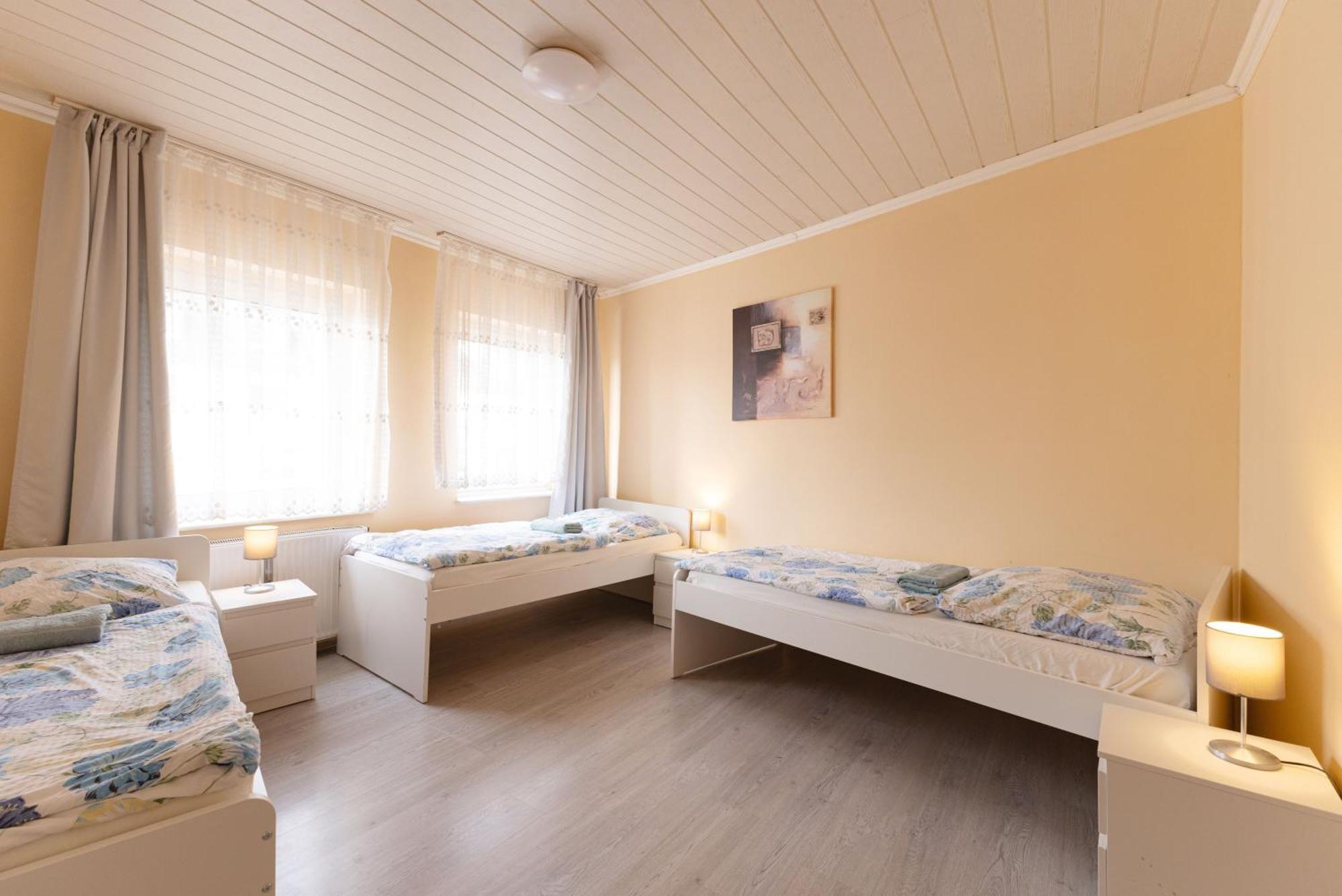 W4-8 Messe Monteurzimmer Апартаменты